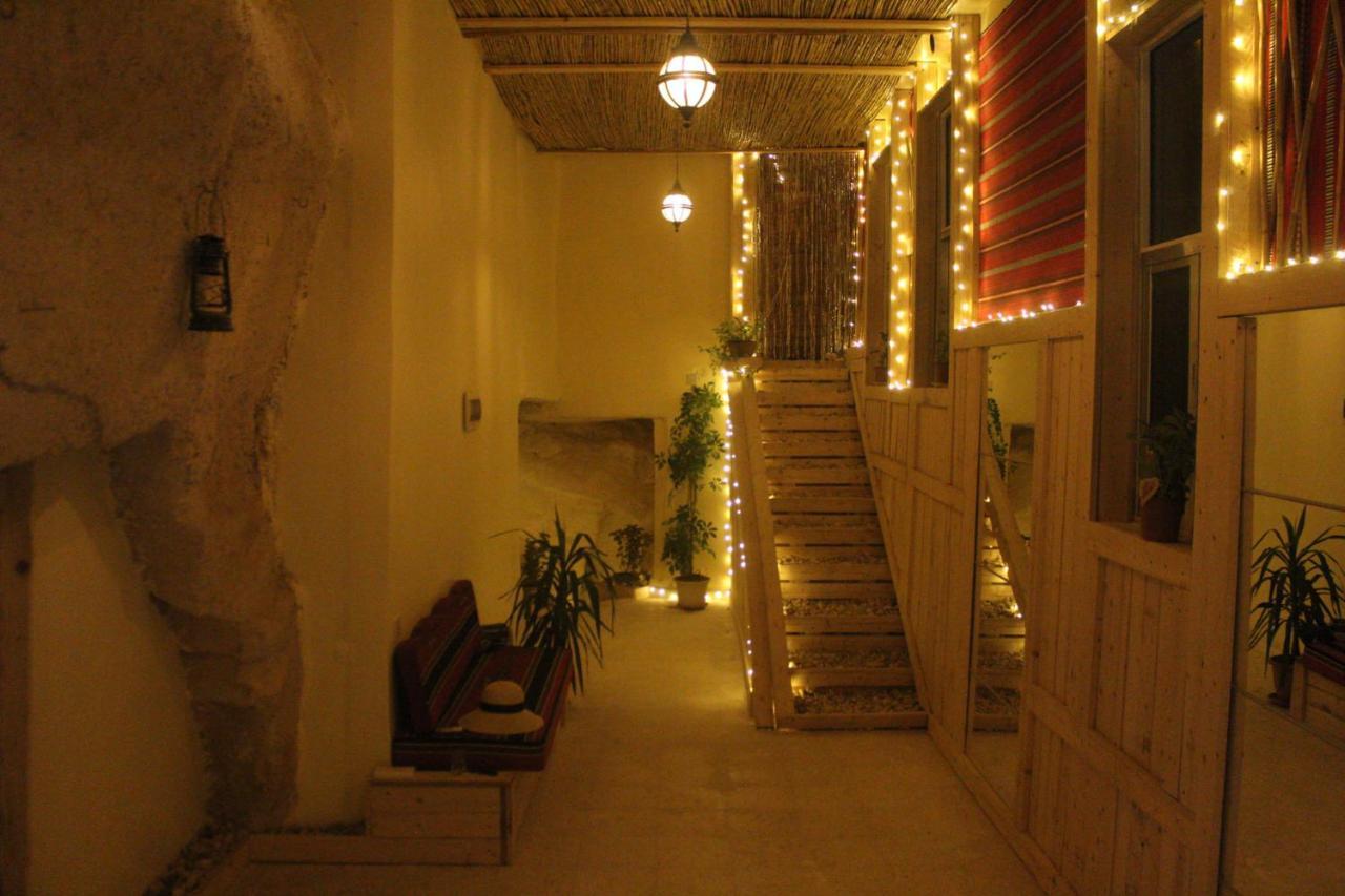 7 Caves Hotel Al Jayah Экстерьер фото